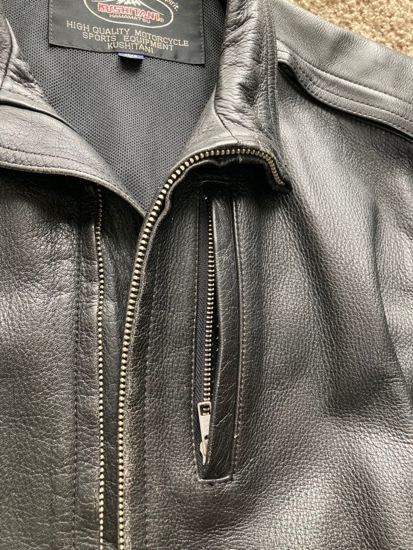 クシタニ 革ジャン黒 サイズL