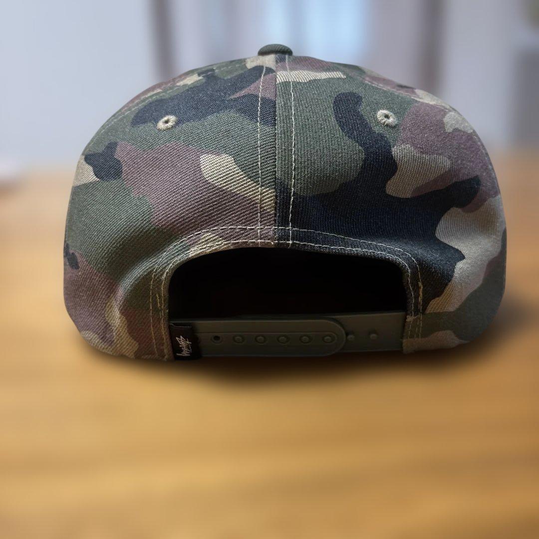 STUSSY ロゴ刺繍 迷彩柄キャップ - メルカリ