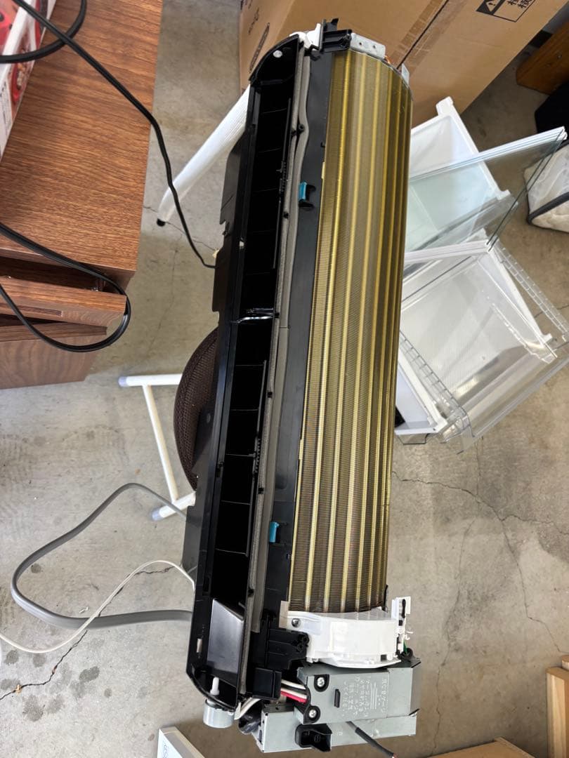 東芝ルームエアコン 2.2kw 6畳〜8畳向け 極美品 2024年製