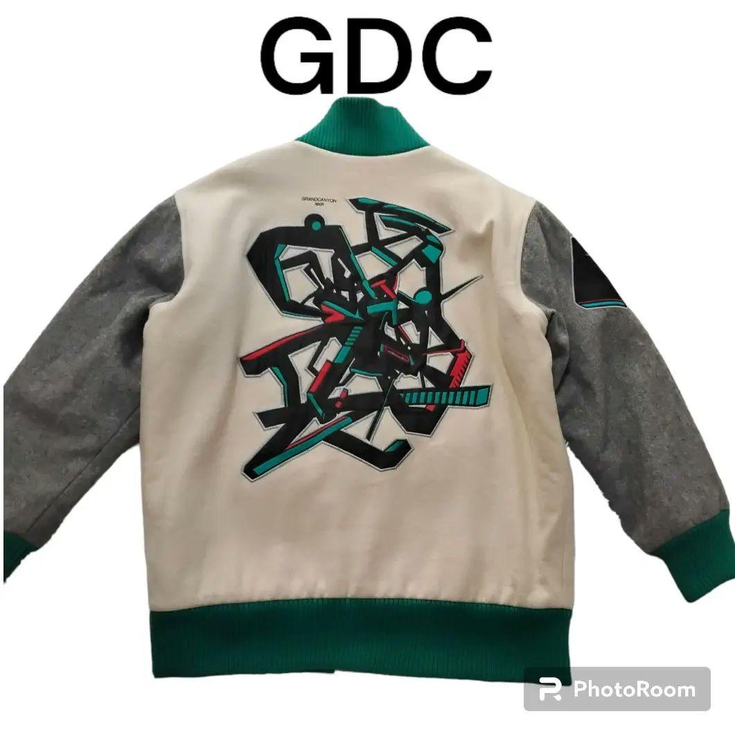 希少 美品】GDC スタジャン グランドキャニオン 古着 刺繍 大きい