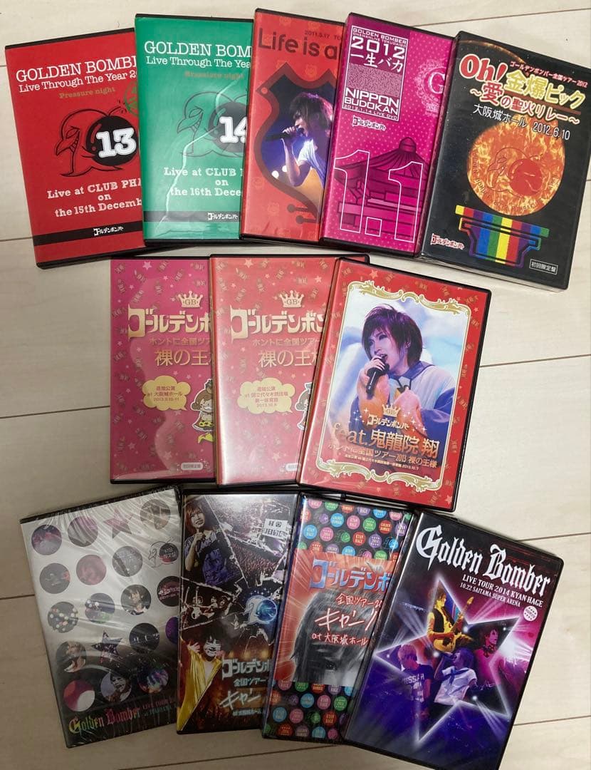 超大量まとめ売り ゴールデンボンバー金爆 DVD CD 呪いの人形付き