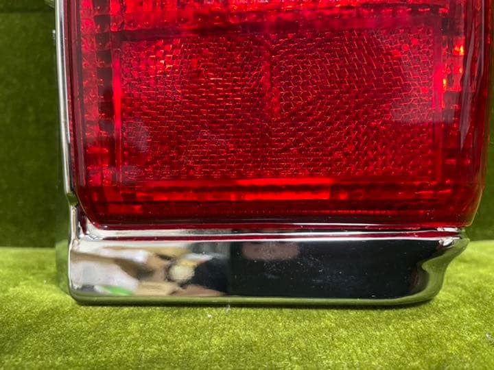 新品・未使用 トヨタ マークⅡワゴン gx70 赤白 テールランプ ツーバン