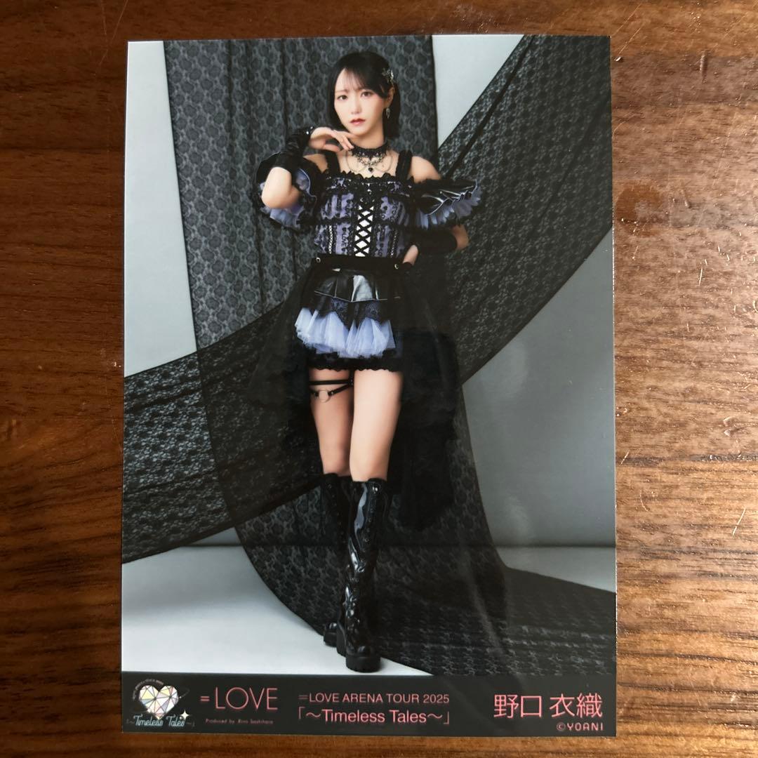 イコールラブ 野口衣織 アリーナツアー2025 黒衣装 生写真 ヒキ - メルカリ