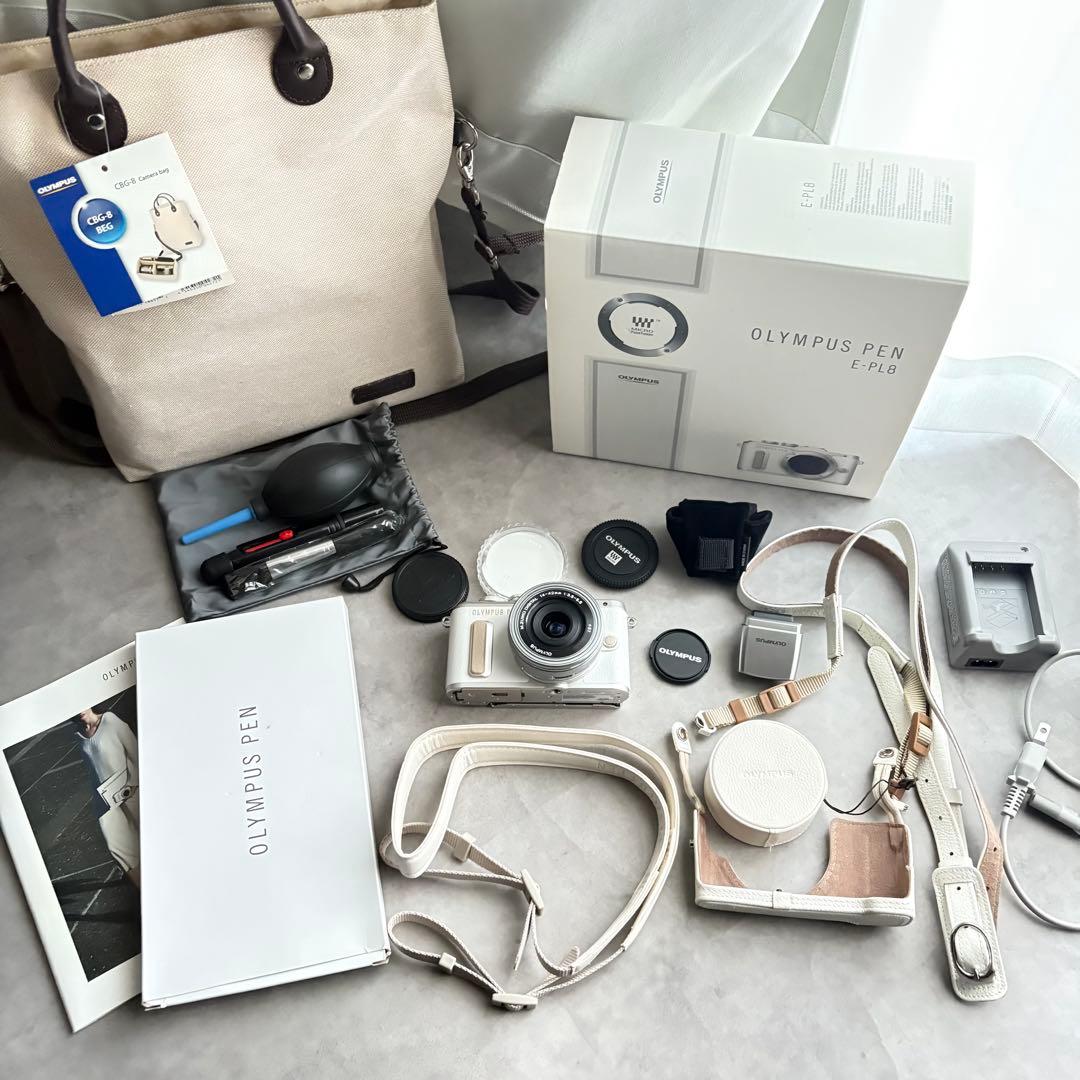 オリンパス E-PL8 ホワイト Amazon | OLYMPUS ミラーレス一眼 E-PL8 EZ ダブルズームキット