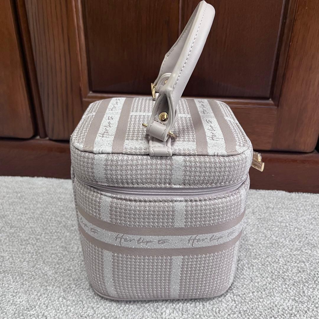 HLT Jacquard Vanity Bag nude pink - メルカリ