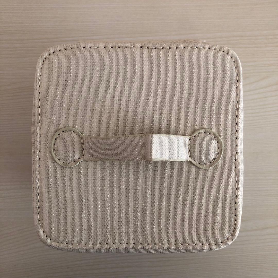 CHANEL ノベルティ バニティポーチ ツイード ラメ ホワイト - メルカリ