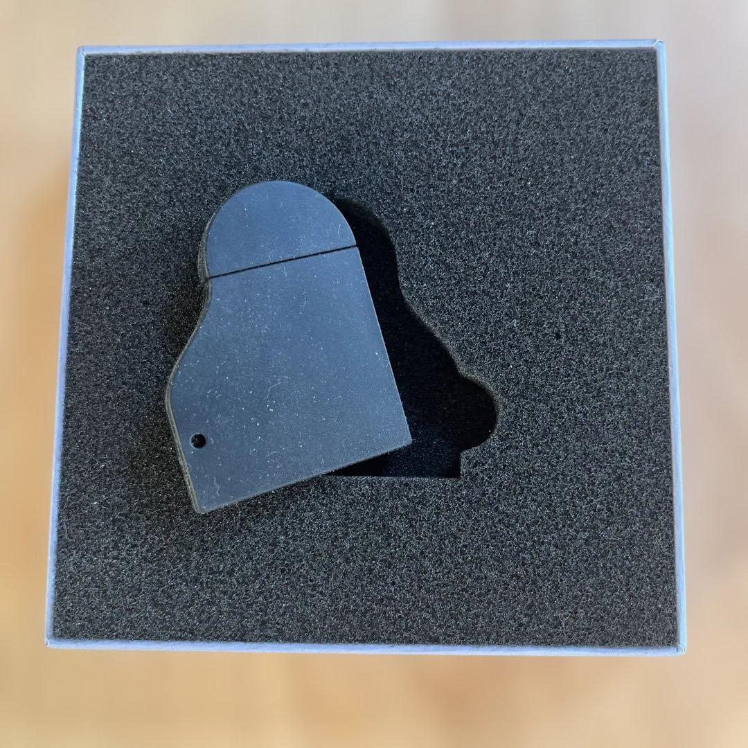 USBメモリ GLENN GOULD グレン・グールド REMASTERED - メルカリ