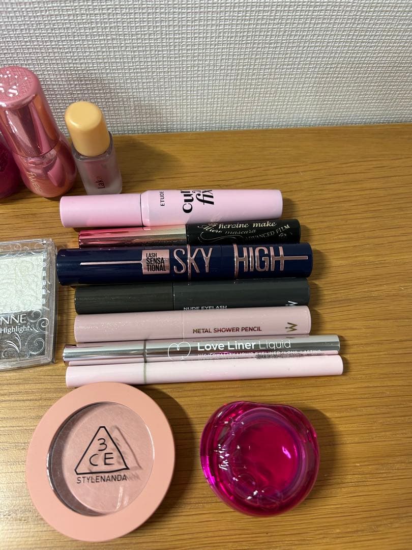 コスメ まとめ売り Dior マキシマイザー Paul & JOE リップ - メルカリ