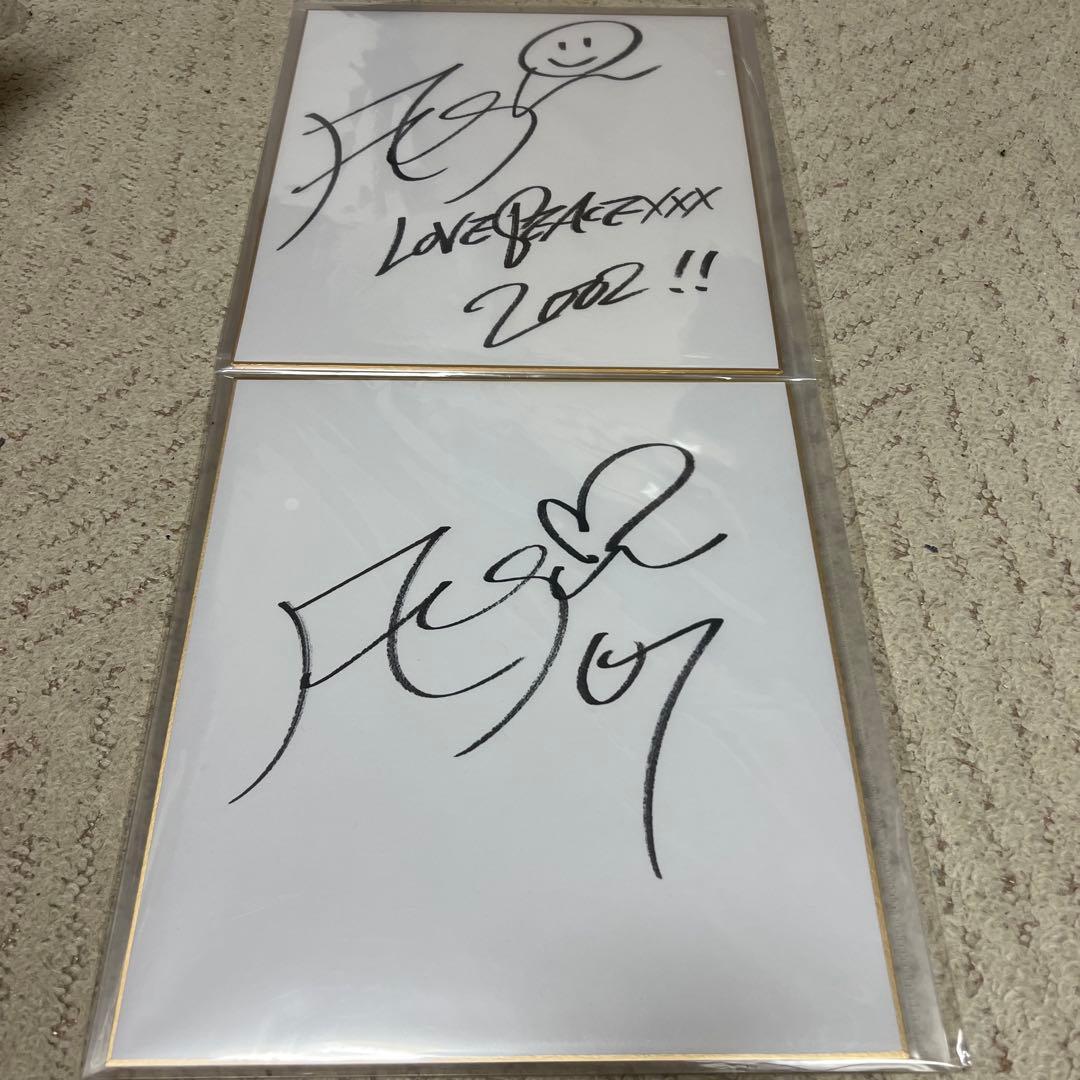 浜崎あゆみ 直筆サイン色紙 - メルカリ