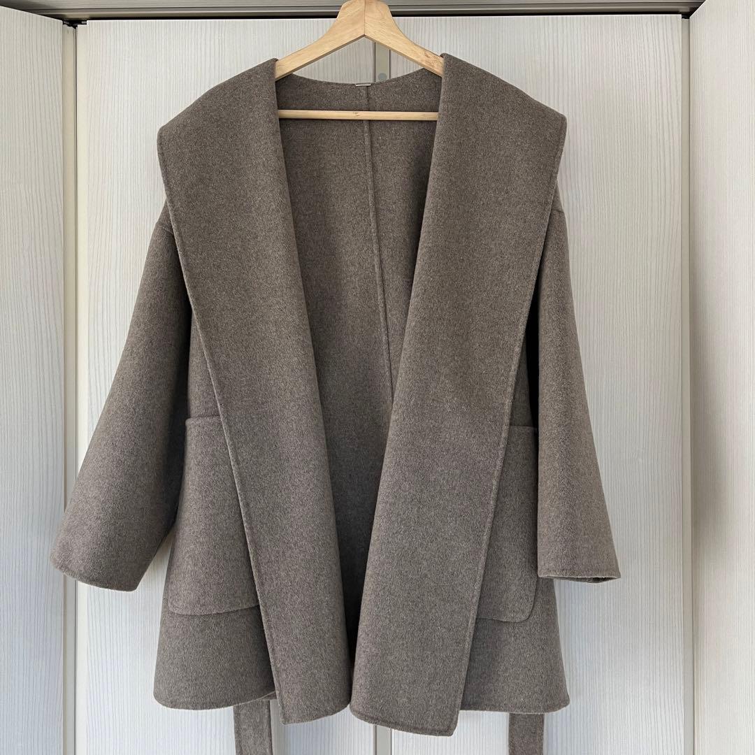 Mila owen ハーフ丈ポンチョ風リバーコート - メルカリ