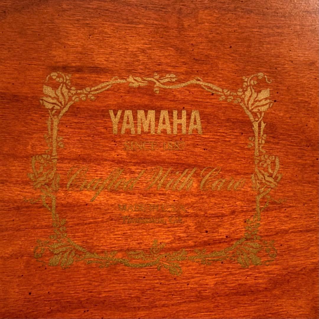 ☆美品綺麗☆USA YAMAHA ヤマハ アップライトピアノ 猫足☆調律回数