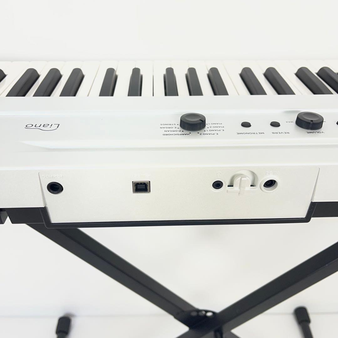 美品】電子ピアノKORG Liano L1 88鍵 白 - メルカリ