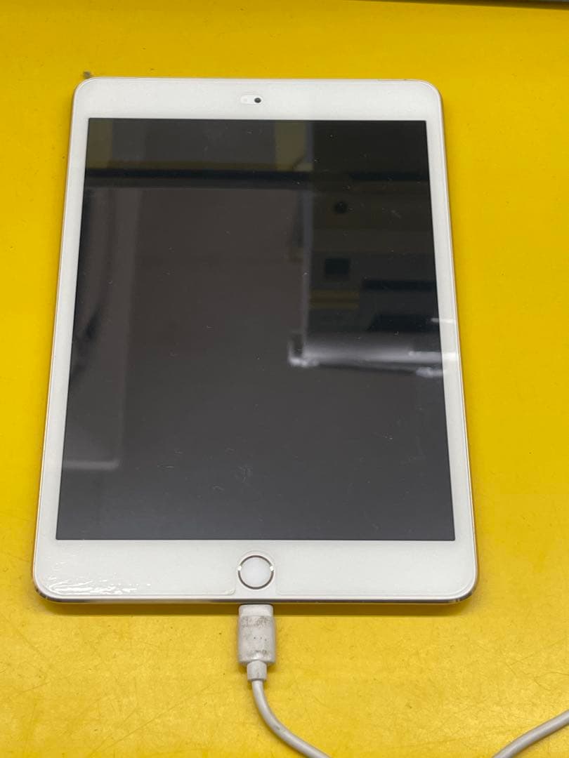 iPad mini 3 16GB MGYR2J - メルカリ