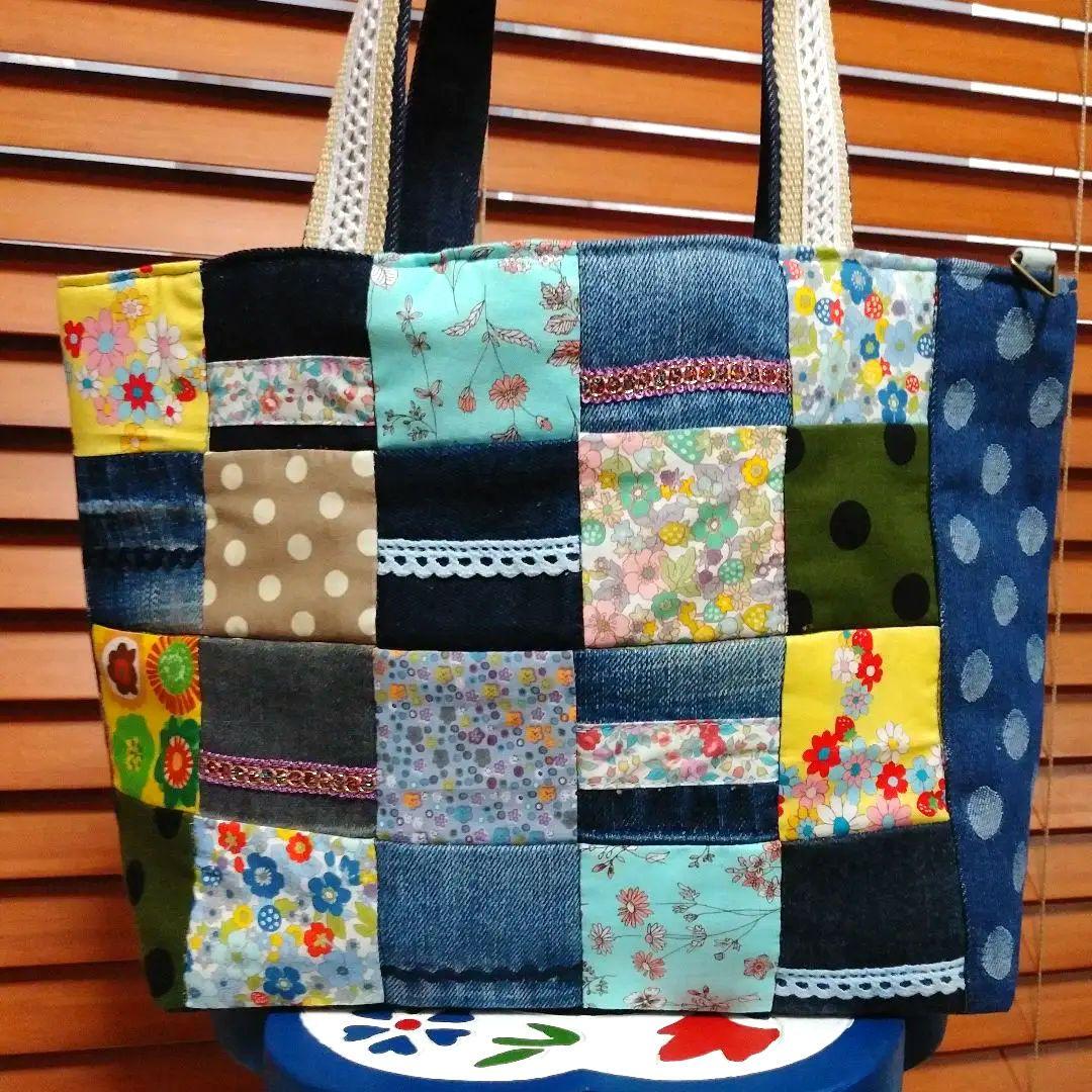 デニムリメイク花柄パッチワークトートバッグハンドメイド - メルカリ