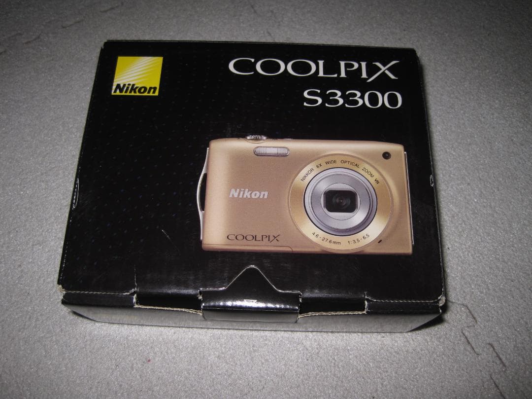 新品、未使用　Nikon COOLPIX S3300 本体と付属品 Yahoo!オークション -「coolpix s3300」の落札相場・落札価格