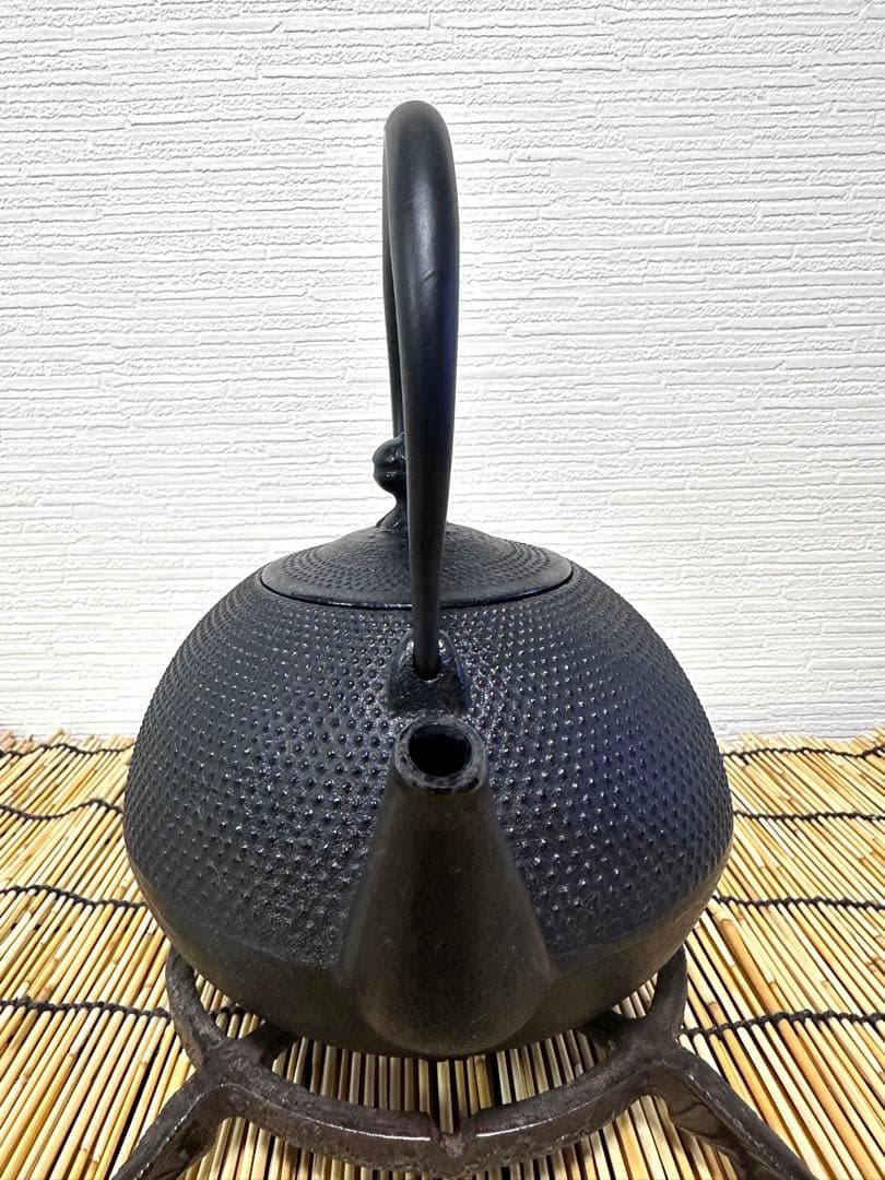 新品、未使用品 南部盛榮堂(OIGEN)造 12型アラレ文様 南部鉄瓶 南部