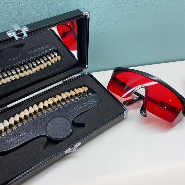 最終値下げ！】シャリオン 最新セルフホワイトニング機器！付属品多数