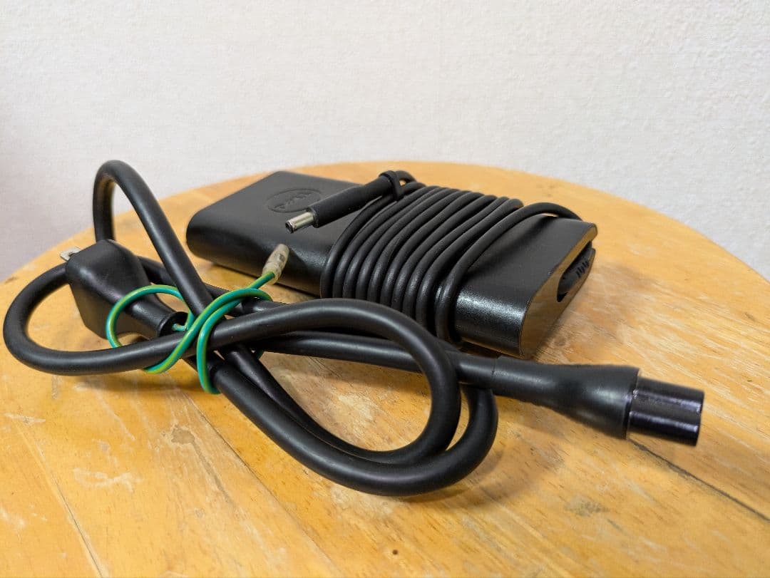 y*4様 ミニPC DELL3050コンパクト Corei3メモリ8GB/SSD