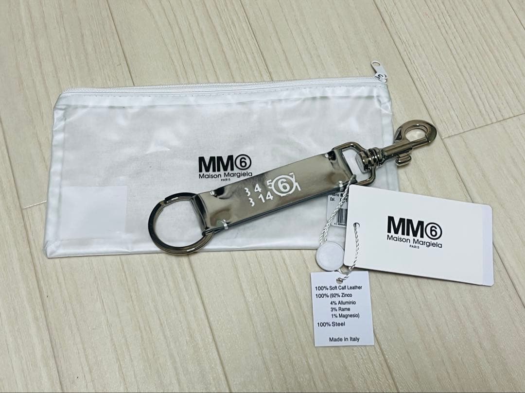 MM6 メゾンマルジェラ キーリング キーホルダー MM6 エムエムシックス メゾンマルジェラ キーリング SM6UA0006 SV0240