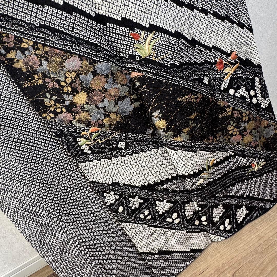 超美品 正絹 袷 訪問着 着物 168裄65 黒 総絞り 刺繍 トール 花柄
