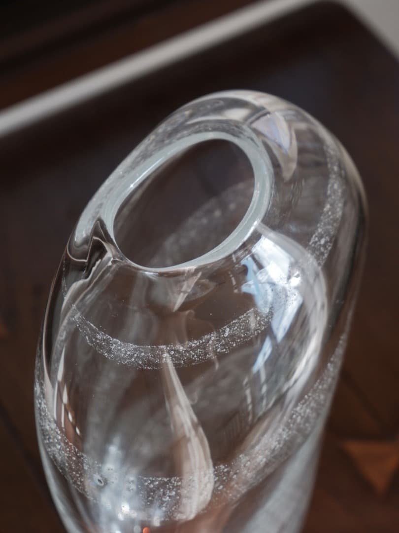 片桐芳明　ガラス　花瓶　宙吹き技法　稀少　華道具　現代芸術　Q1997