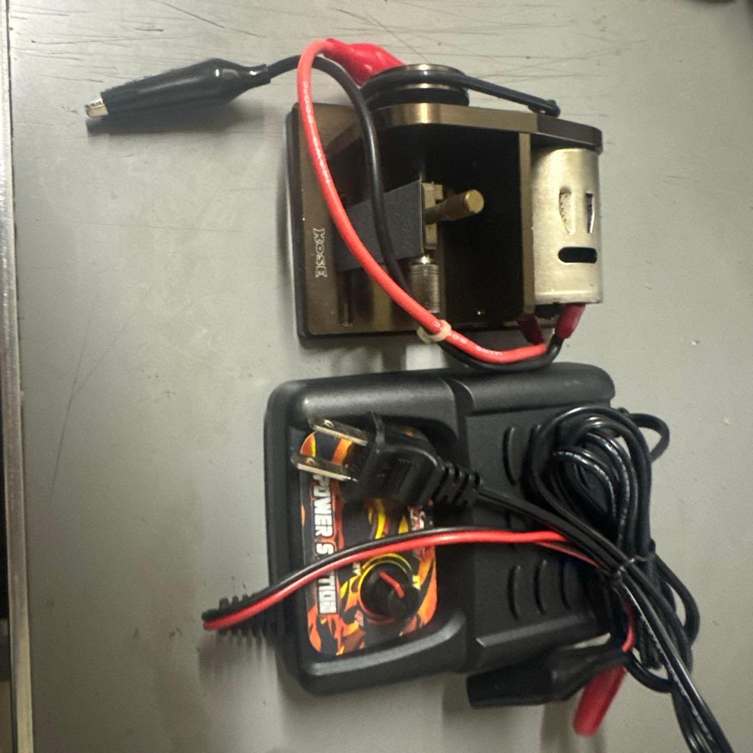 ラジコン用モーター ベルト駆動 DC電源　タイヤセッター タイヤセッター DC12V用 要20A Tire setter (20A or more for DC 12V