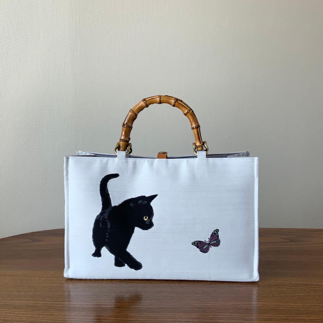 帯　猫と蝶々　リメイク　バンブーハンドルバッグ　浅型マチ広め 7b550836985b4a66fda55bb0b9bd3f