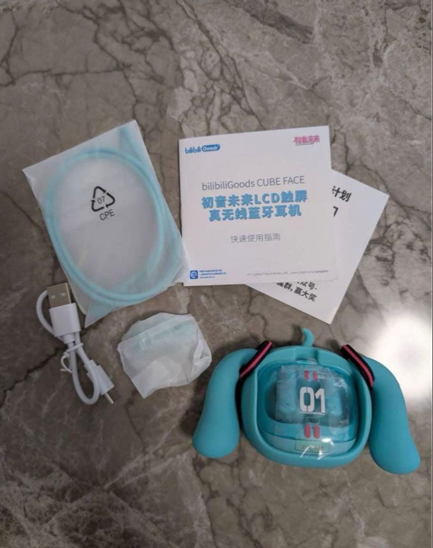 初音ミクワイヤレスイヤホン bilibili goods CUBE FACE - メルカリ