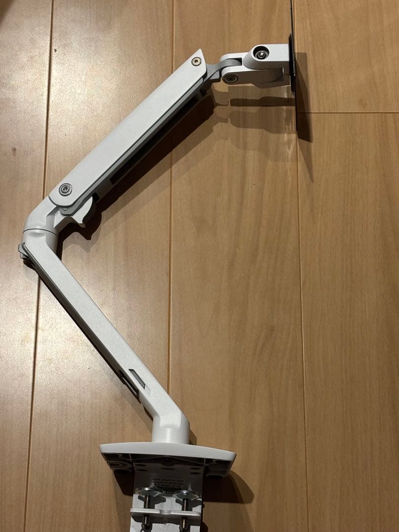 エルゴトロンMXVデスクマウントモニターアーム（ホワイト） 送料無料】 Ergotron エルゴトロン MXV デスクモニターアーム