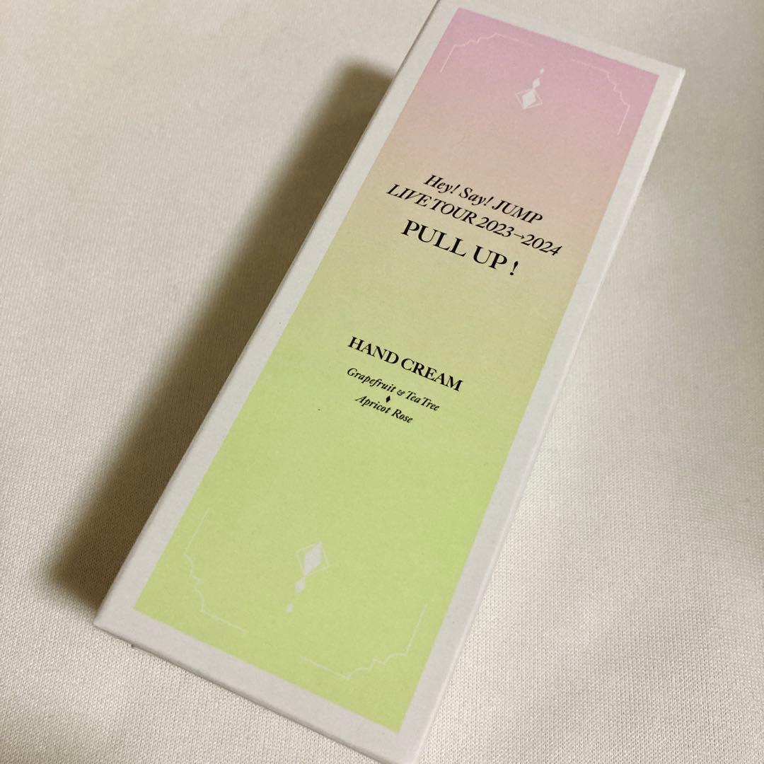 山田涼介 の ハンドクリーム グッズ PULLUP ぬい RED Ryosukeの通販は