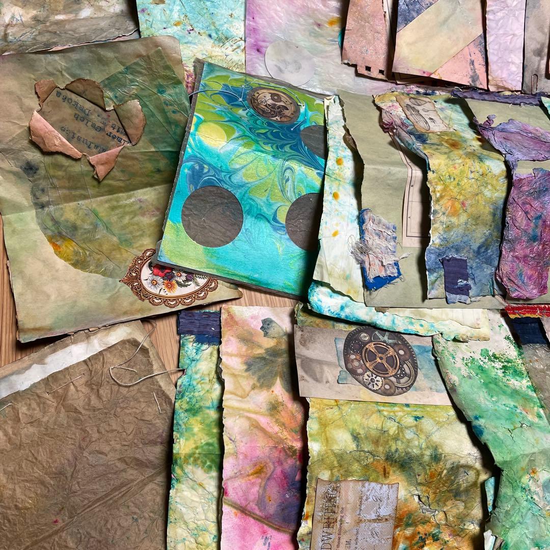 庭の本棚 「襤褸の本9〜異世界の街〜」 ジャンクジャーナル - メルカリ