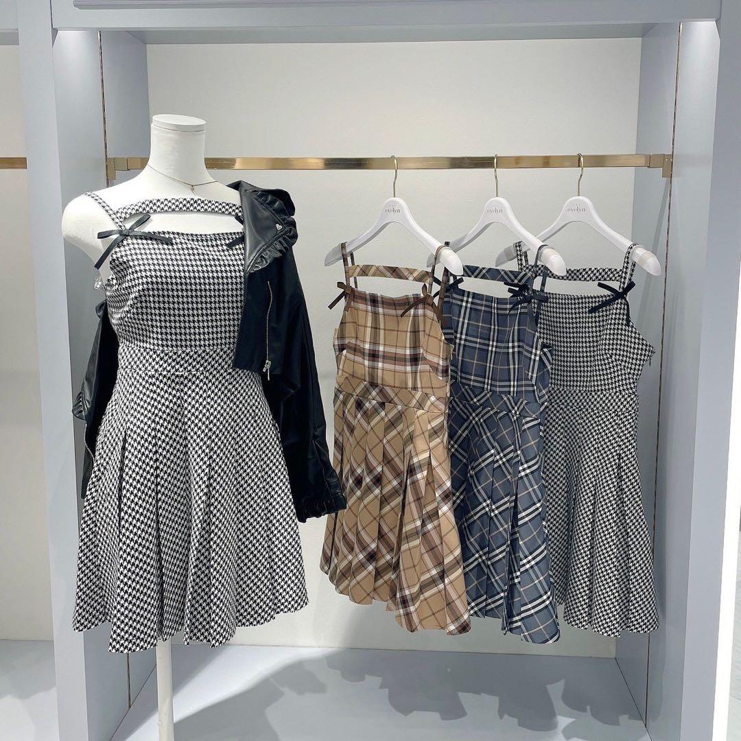 evelyn チェックプリーツOP - メルカリ