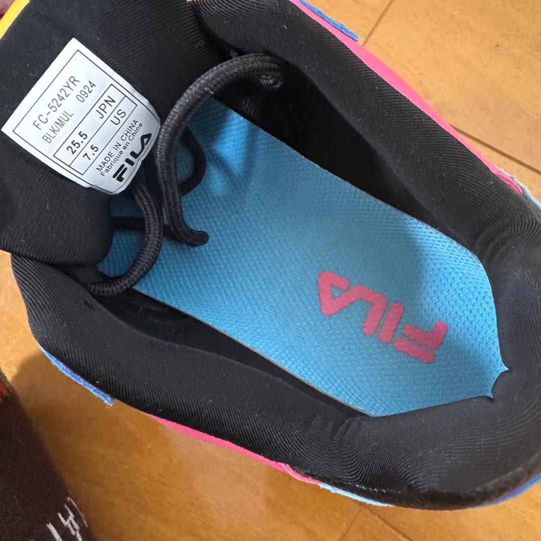 優里 FILA コラボ 25.5cm