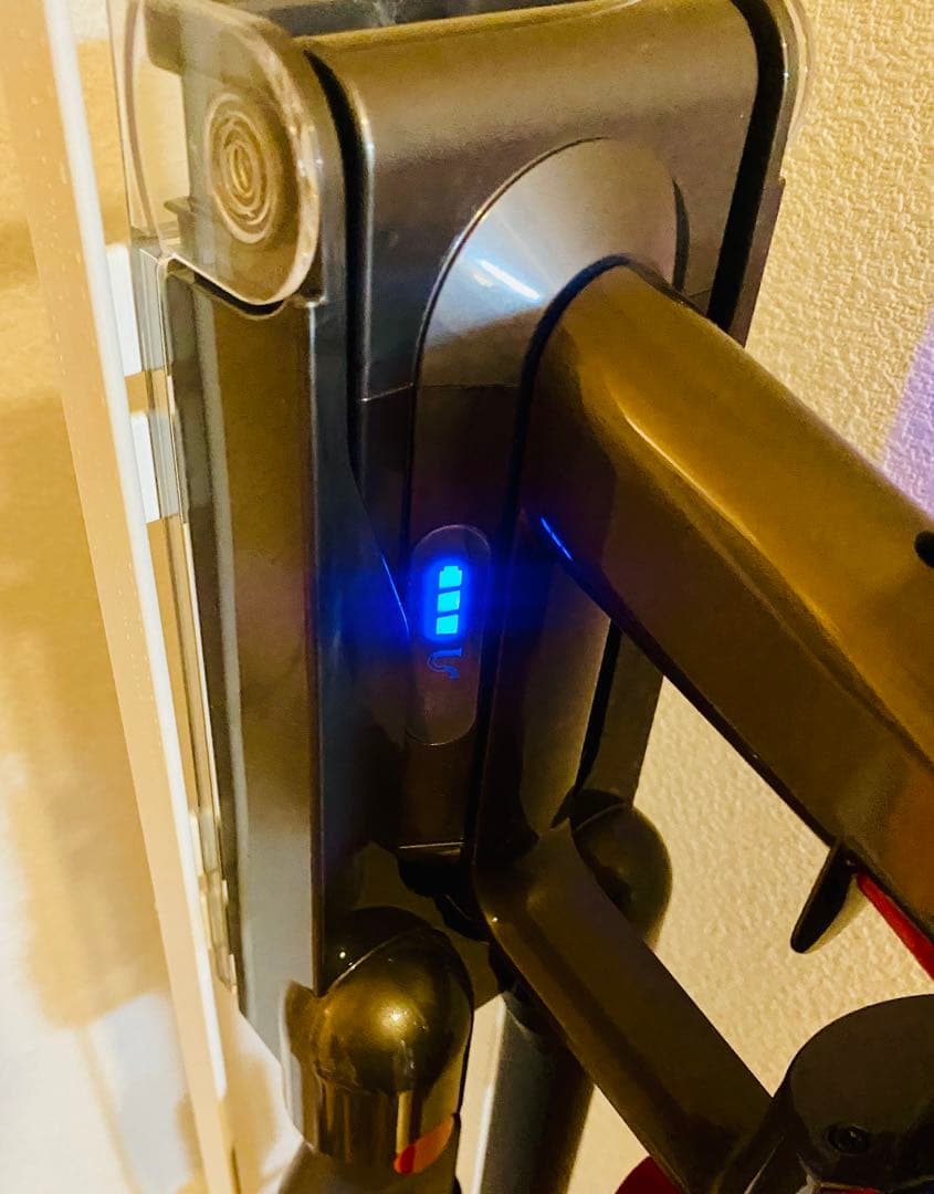 豪華セット】ダイソンV10＋水拭きヘッドRULA＋壁穴不要スタンド＋付属