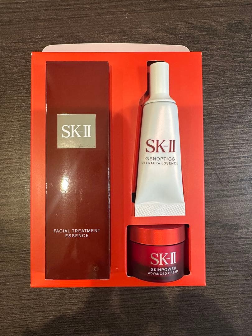 SK-II フェイシャルトリートメントエッセンス & GENOPTICS セット PBC-PT-SP_new.png