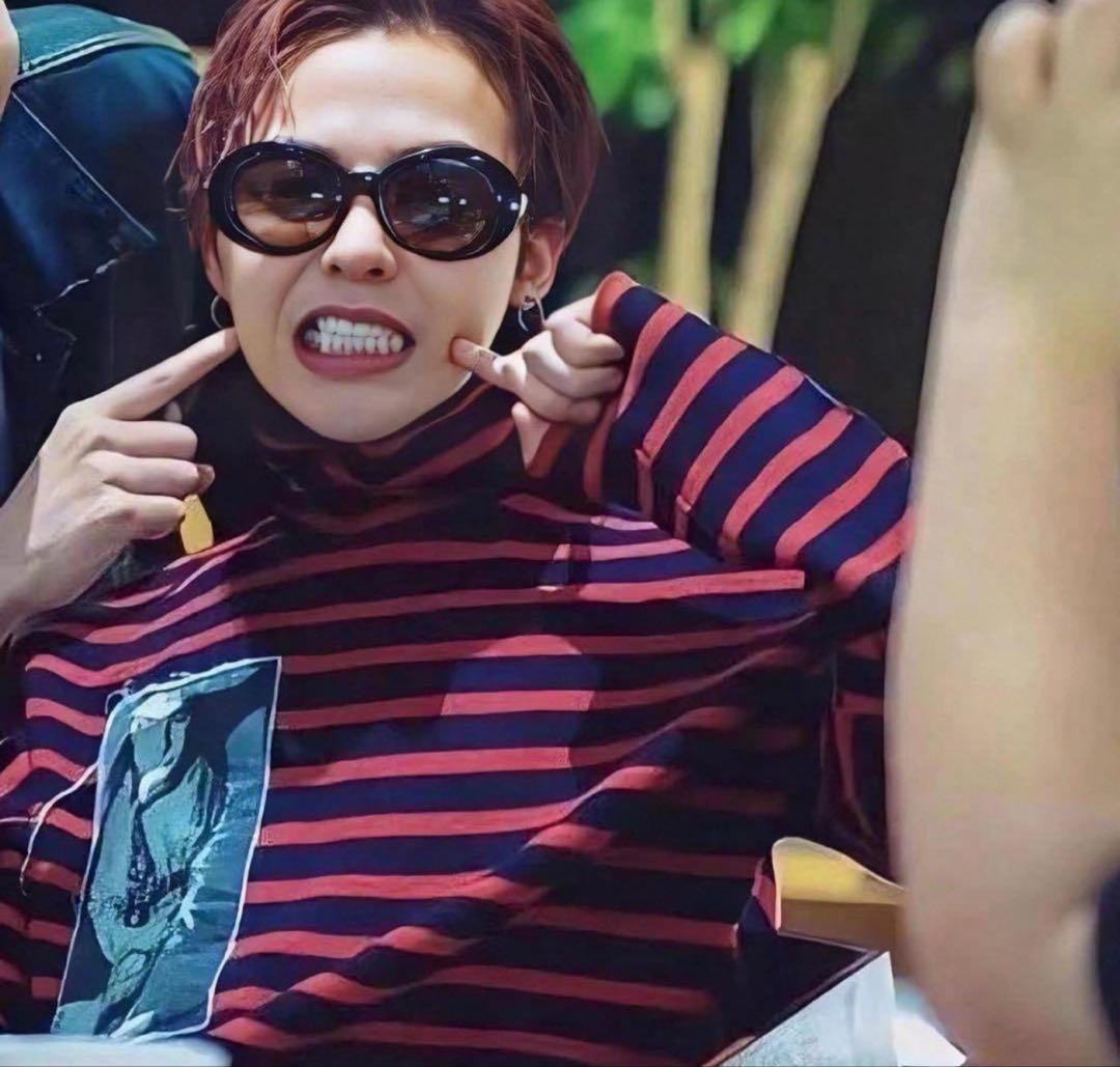 ジヨン GD G-DRAGON ジードラゴン ボーダータートルネック ジヨコス