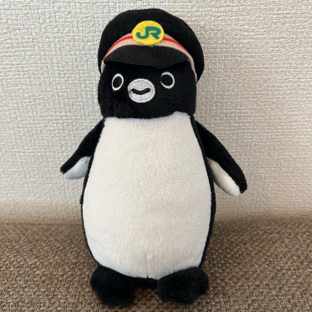 Suicaのペンギン ぬいぐるみ キーチェーン 駅員さん - メルカリ