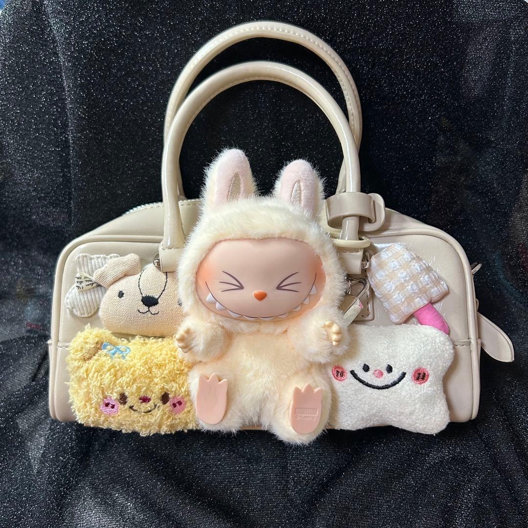 POPMART ラブブ 正規品付きバッグ have a seat SISI シシ - メルカリ