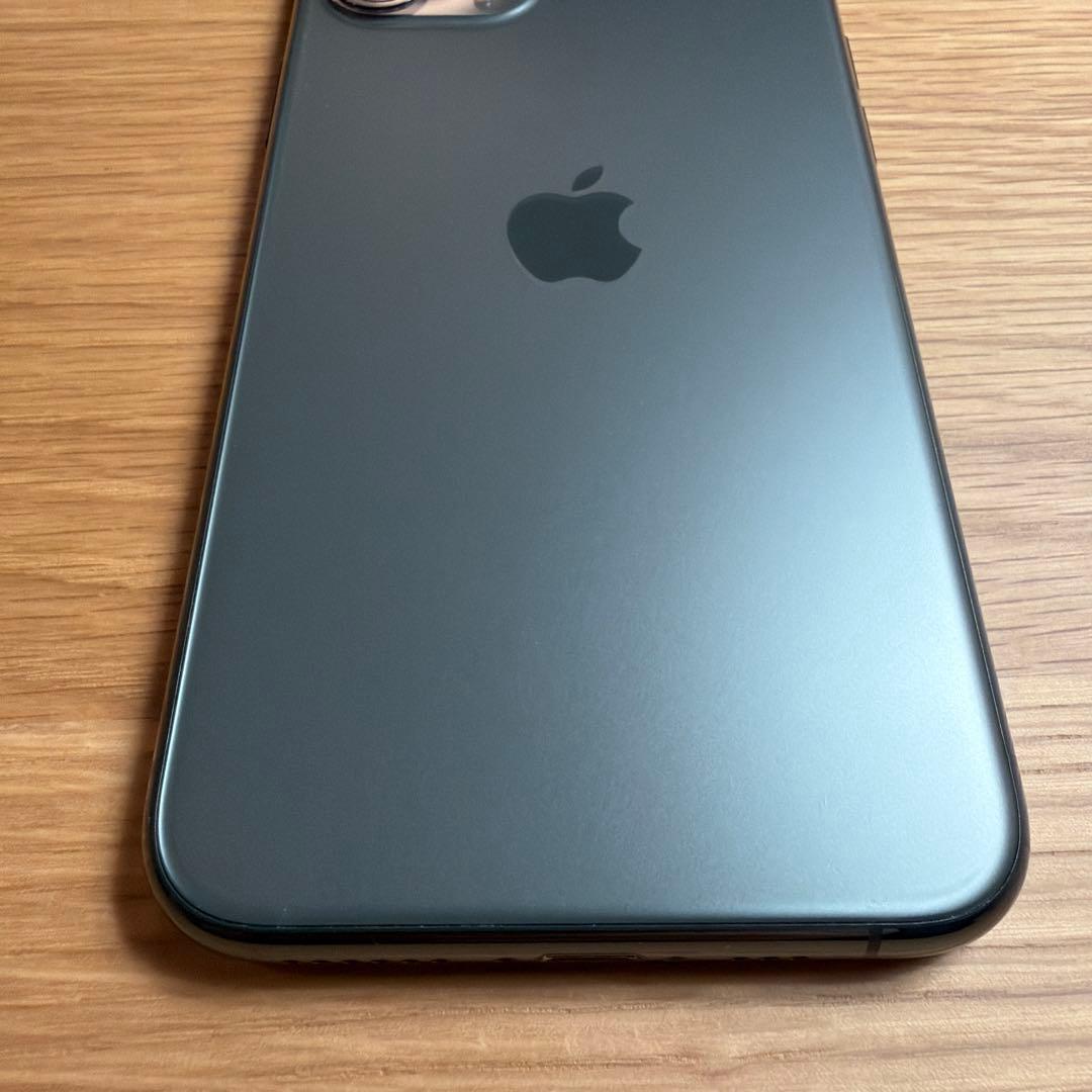 iPhone11pro ミッドナイトグリーン 256GB 画面ひび割れあり - メルカリ