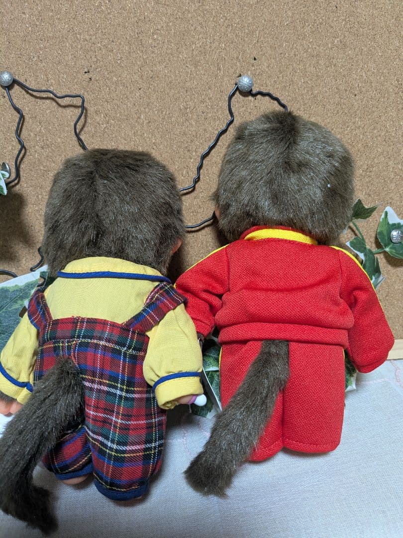 モンチッチ S オーバーオール 男の子 オレンジスポーツウェアの男の子