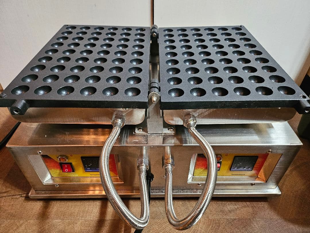 とぉちゃんんベビーカステラメーカー 中古　ディスプレイ付き チ LITHON-12キャラクター大集合！たべっ子どうぶつカステラメーカー