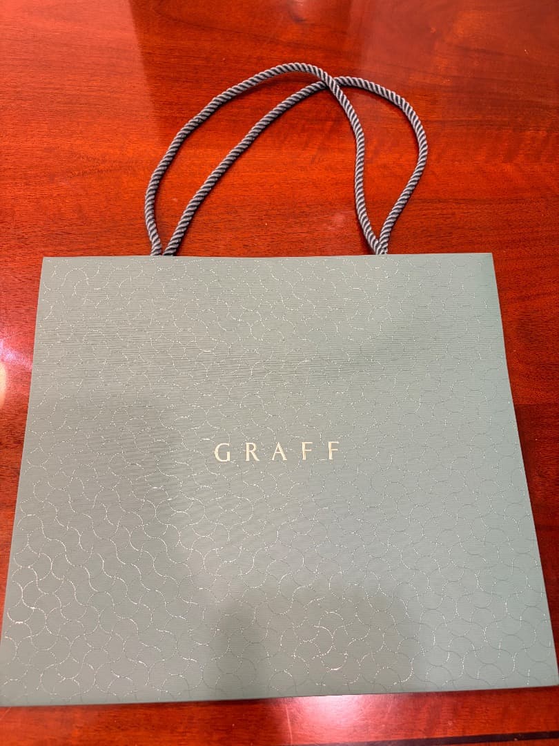 Graff 空箱のみ（ネックレス） リニューアル後 新作 - メルカリ