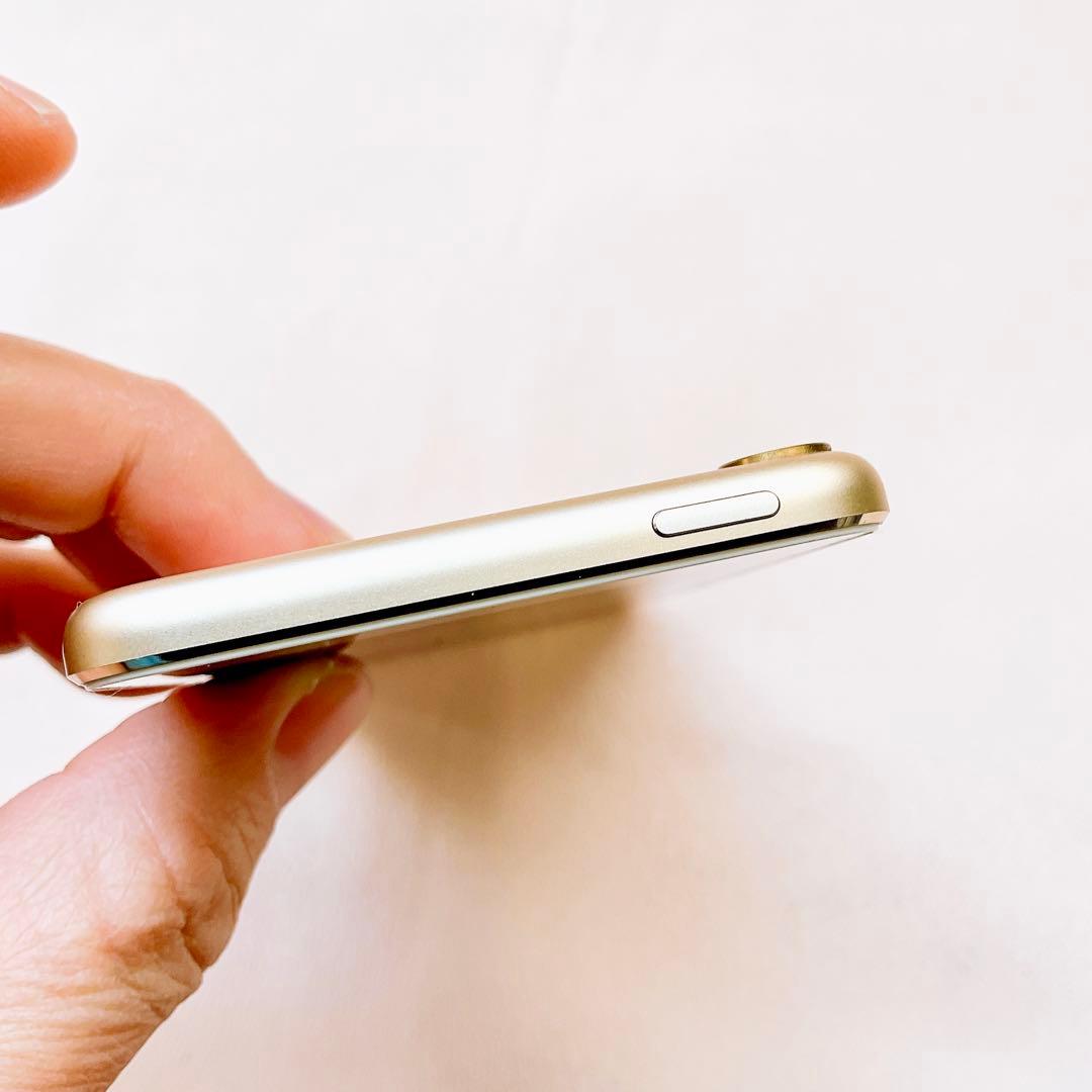 ゴールド iPod touch 第6世代 64GB アイポッドApple本体 r - メルカリ