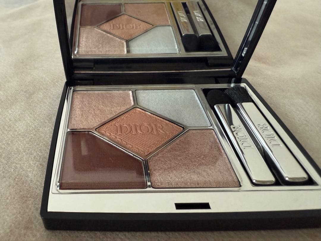 【新品未使用】Dior デュオールサンククルール 813 ミミローズ Dior(ディオール)海外限定サンク「813 Mimirose」がヒット中【BUYMA】