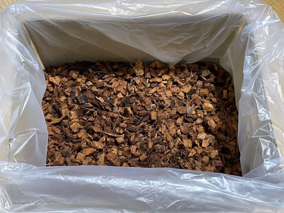 2S約3Lヤシガラハスクチップ① - メルカリ