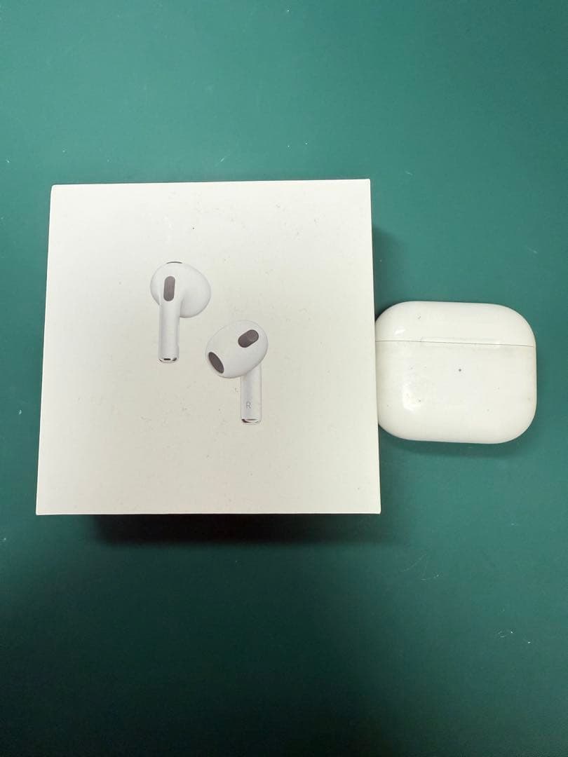 AirPods 第3世代本体 ホワイト Amazon.co.jp: 【整備済み品】 Apple AirPods (第3世代) 無線 (整備