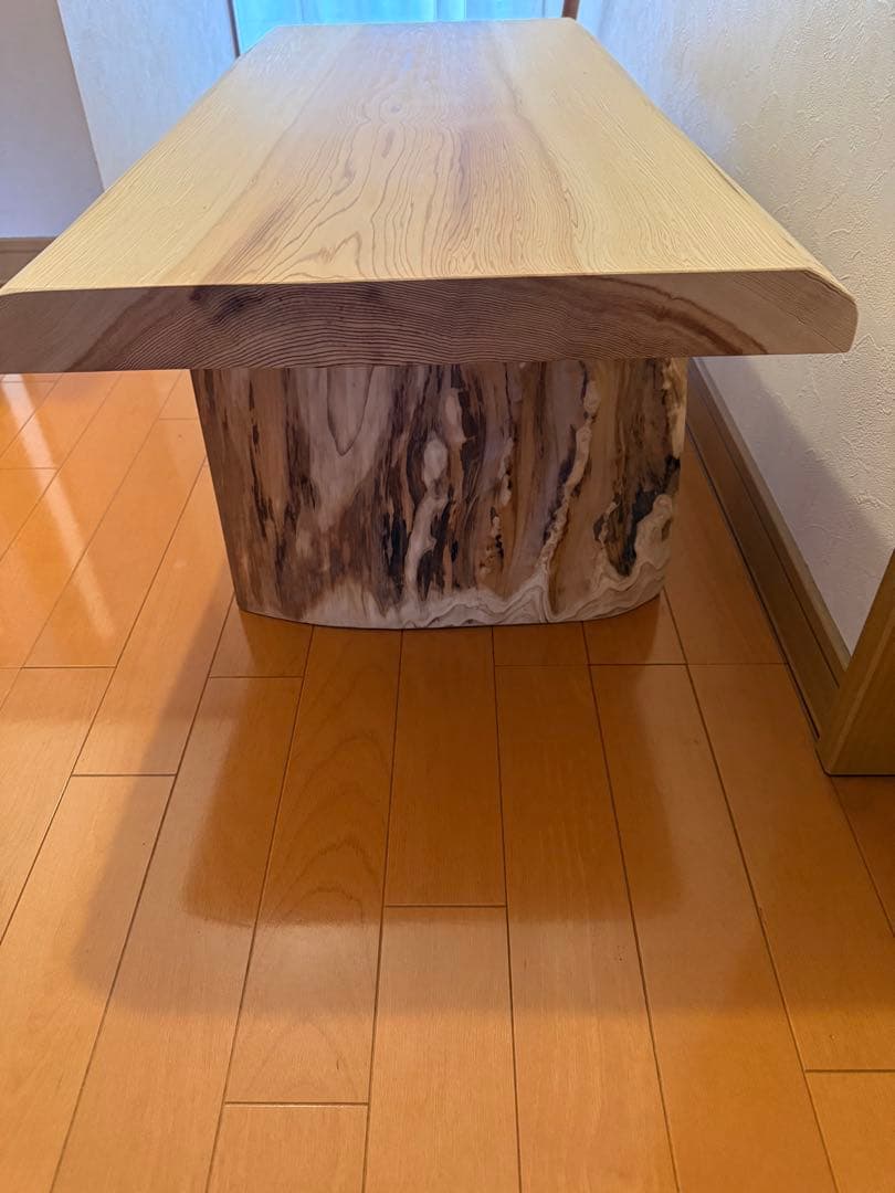 天然杉高級節なし中杢目テーブル 一枚板唯一無二‼️