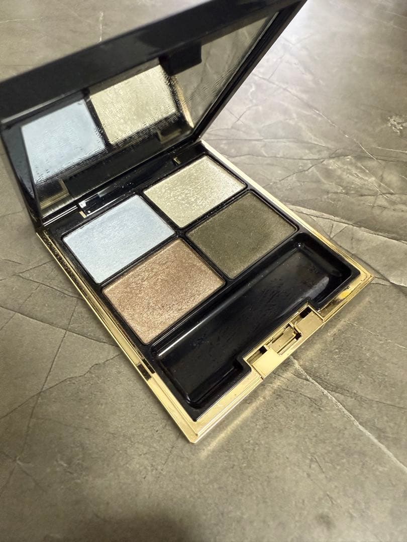 SUQQU デザイニングカラーアイズ 09涼月 春メイク】SUQQUデザイニングカラーアイズ09涼月を使った涼しげブルー