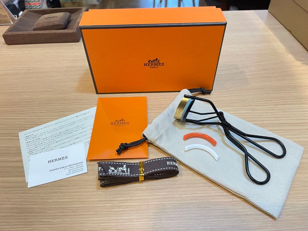 E7001【トレ ドゥ エルメス】アイラッシュカーラー ル クルブ-シル