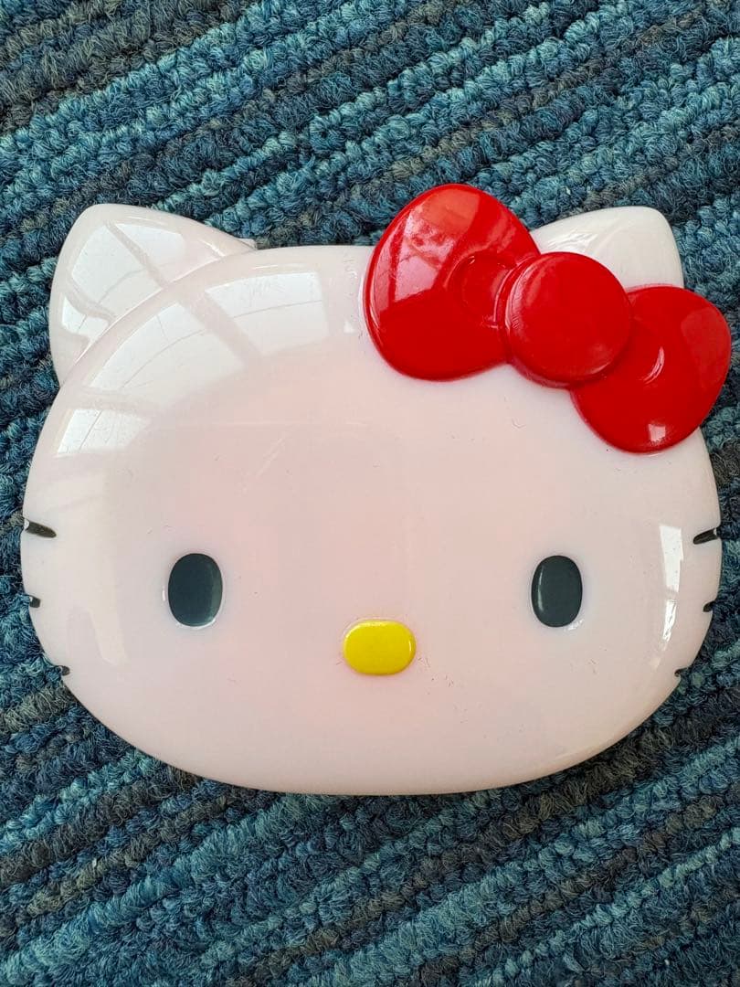 ハローキティ プラスチックケース レトロ ピルケース - メルカリ